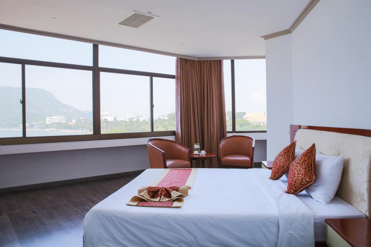Vung Tau P&T Hotel Exterior photo