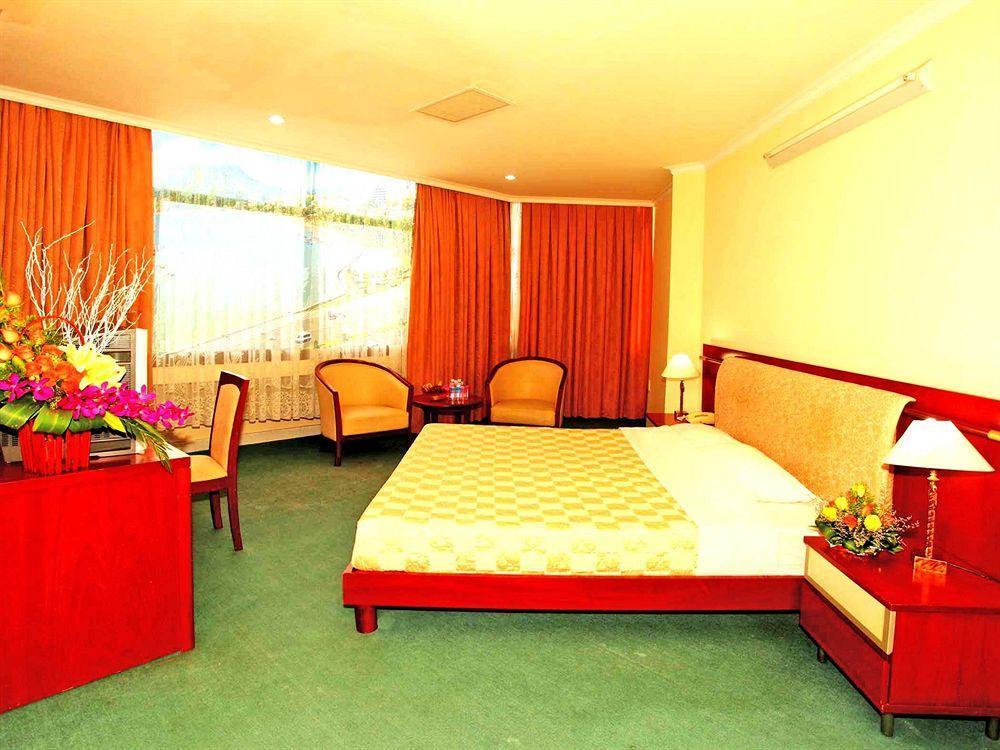 Vung Tau P&T Hotel Exterior photo