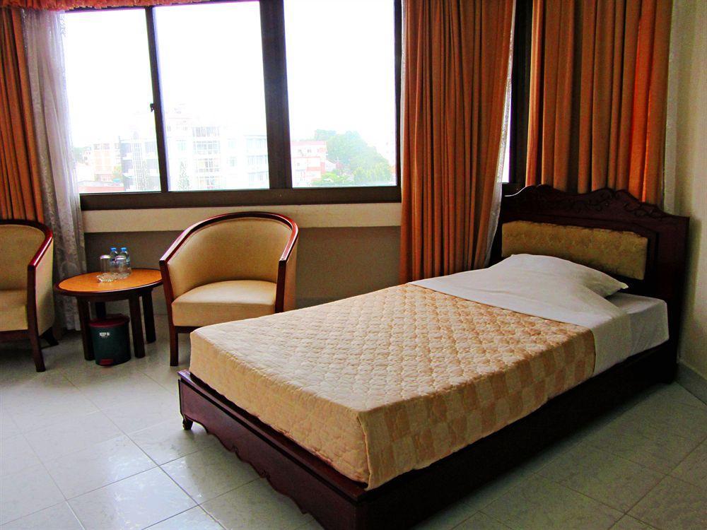 Vung Tau P&T Hotel Exterior photo