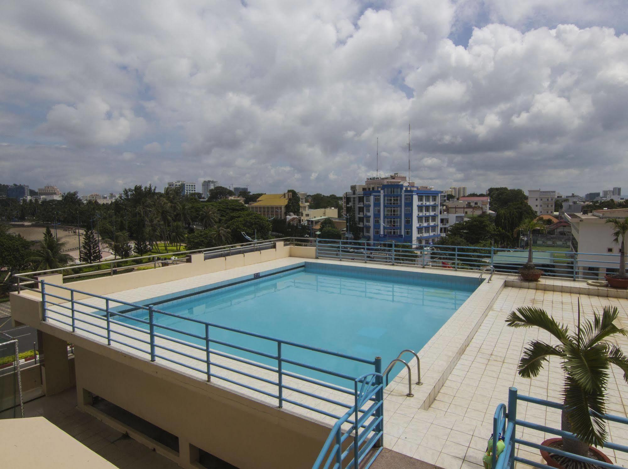Vung Tau P&T Hotel Exterior photo