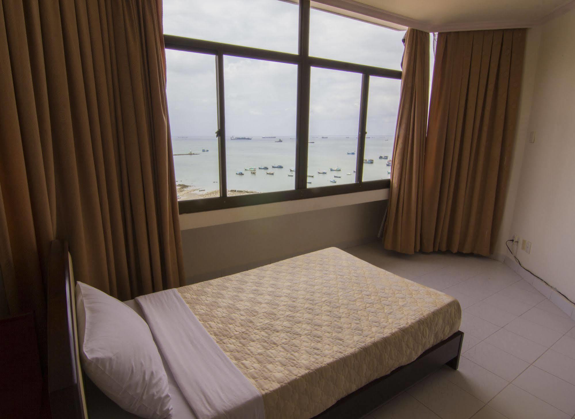 Vung Tau P&T Hotel Exterior photo
